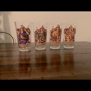 red, yellow, green, blue, warner bros